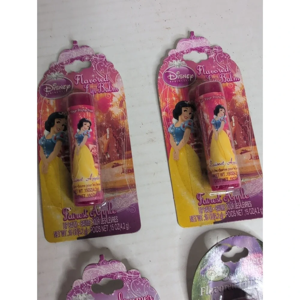 Lot Of 8 Disney Princess Lip Balm Gloss Fairest Apple Strawberry Snow White
